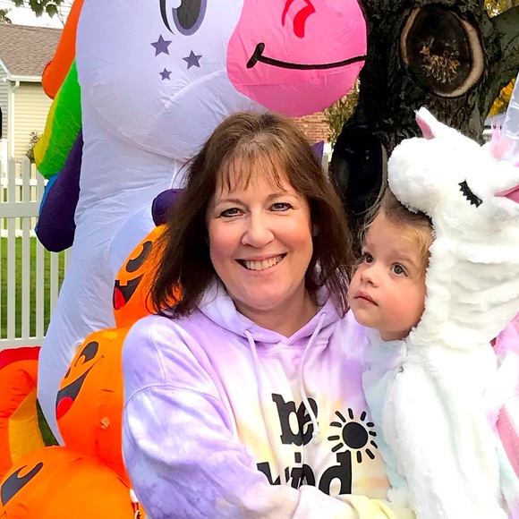 Meet your Posher, M Croteau - Picture 1 of 1